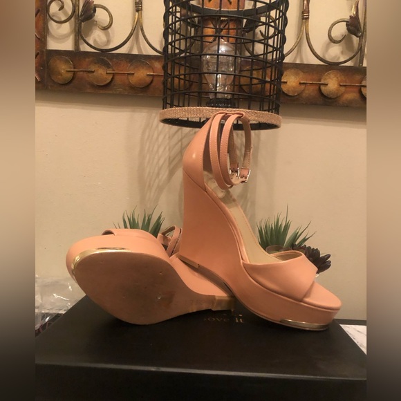 Wedge heeled sandals; apricot with gold detail around the front. Worn once. - Picture 10 of 10